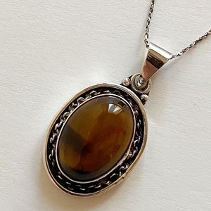 Elegant Brown Oval Pendant Necklace